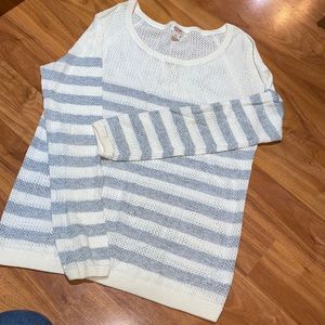 Grey/ Cream light weight sweatshirt